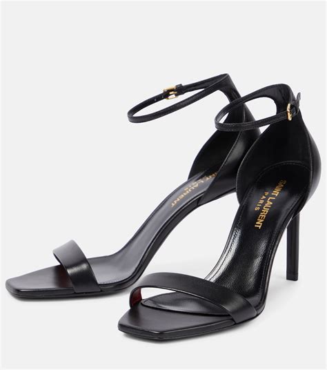 Amber 85 leather sandals in black 